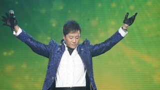 8次上春晚作死被捕入狱，51岁无人问津，昔日老搭档也断了联系 