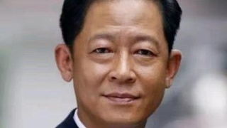 52岁王志文历经三段感情，终娶兰博基尼总裁，人生瞬间走上巅峰 