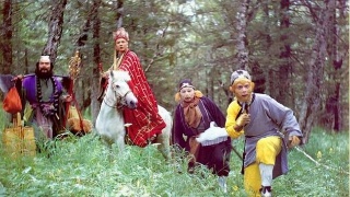 男子长得像弥勒佛 被富婆供养成为网红！