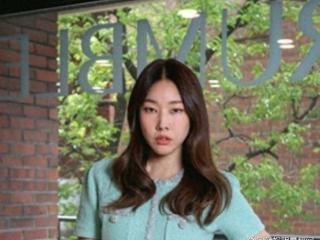 韩国知名女星坦言，16岁以模特身份出道，情绪不稳定，容易发脾气