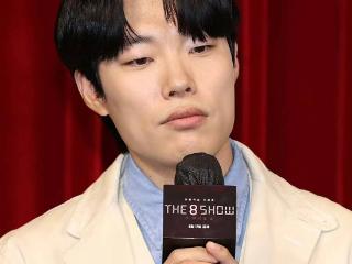 韩国演员柳俊烈回应与韩素希恋情的争议：与其回答这些问题，不如保持沉默
