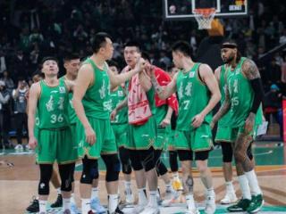 辽宁男篮121-112新疆，杨鸣赛后收获三个好消息，总冠军稳了