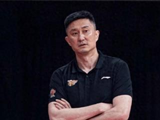 广东队新消息：杜锋上任新职务，徐杰成为训练师，小外援惹争议