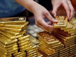 贝加尔湖底1600吨黄金，为何无人去打捞？专家：根本不能捞