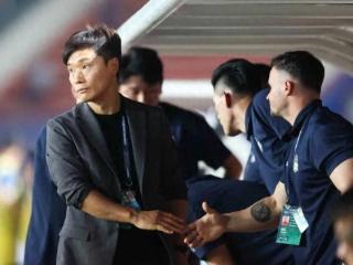 李玮锋离任带走原中方教练组，河南主帅南基一修改合同后暂时留任