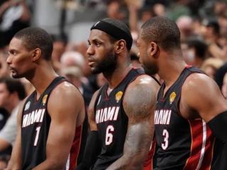 NBA历史四支4人入选全明星的超级球队，勇士封神