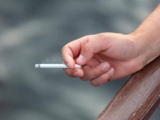 男性一天最多能吸多少支烟？医生：如能控制在这个数，还可以
