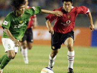 19年前今天，大连英博小将阎相闯PK董方卓+C罗！北京国安0-3曼联