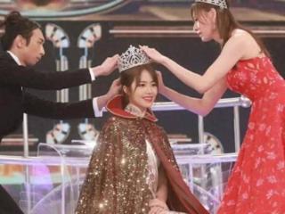恭喜！22岁TVB港姐冠军晒港大毕业照越变越美，被指猪鼻子更遭质疑整容