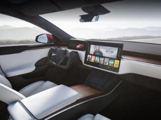 特斯拉发布全新电动汽车：续航里程再创新高，引领行业革新