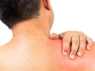 肩膀痛未必就是肩周炎，还有可能是“癌”信号！