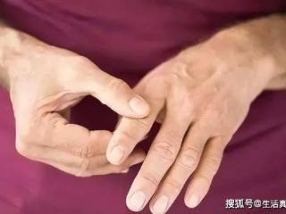手指关节疼痛是怎么回事？