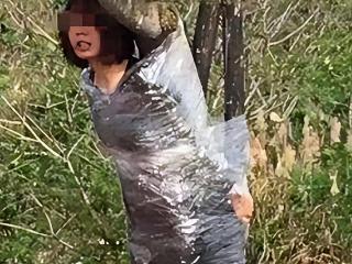 广西老太太把儿媳绑树上活活打死，法庭上称：我是为民除害