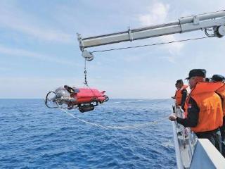 海上猎雷！直击海军某扫雷舰大队反水雷训练