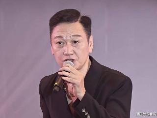 61岁陶大宇演唱《爱你一万年》被嘲五音不全，网友：刘德华听了得做噩梦