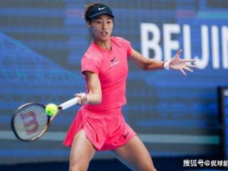 1.5万人见证！郑钦文获中网首胜：轰出2个6-1，打崩俄罗斯美少女