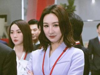 TVB知名女星真空上阵险走光，人气高涨通告不断，上位成公司一姐