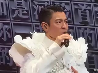 刘德华在台北一天两场演唱会，献唱《中国人》让台媒集体破防！