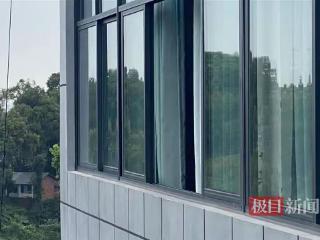 乐山男教师被举报猥亵辨认现场时坠亡，民辅警被控玩忽职守，法院一审宣判：情节轻微，免于刑事处罚