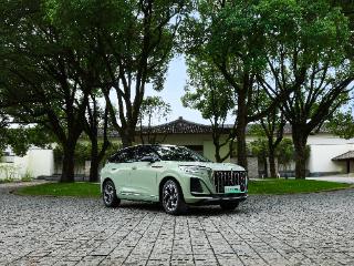 红旗HS3 PHEV：技术先锋，实力非凡