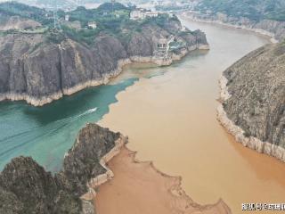 流入大海的泥沙凭空消失了？科学家：地球已被一条裂缝隔开