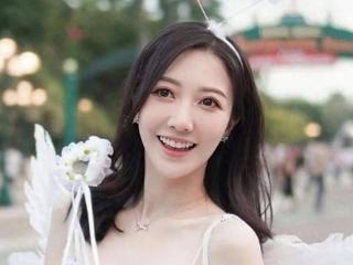 恭喜！TVB力捧花旦何依婷突然宣布怀孕，会经常呕吐兼胃胀