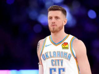 NBA实力榜更新：骑士重返榜首，勇士跌至第8，火箭队飙升至第3