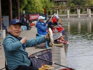 几天洗一次澡更健康？医生提醒：冬天经常洗澡的人，这4点要注意