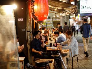 日本餐饮业经历10年来最大倒闭潮，上半年已有74家“百年老字号”企业破产倒闭