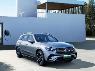 奔驰 GLC PHEV 典藏版 SUV 汽车上市，售 51.8 万元