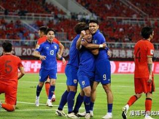 3-2！亚洲第15狂飙：4连胜轰18球+头名进4强 却被国足挤出18强赛