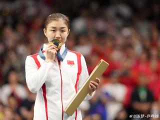 陈梦谈“至暗时刻”，曾把自己关卫生间2个小时，网友：轻舟已过万重山