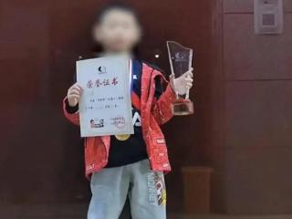 9岁围棋少年疑遭父亲家暴跳楼身亡，围棋协会回应