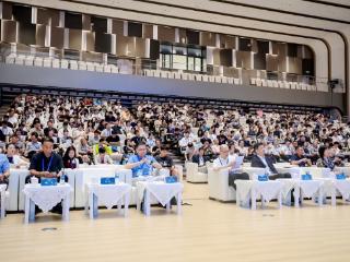第二届ZLead全球青年科创峰会在浦东拉开帷幕